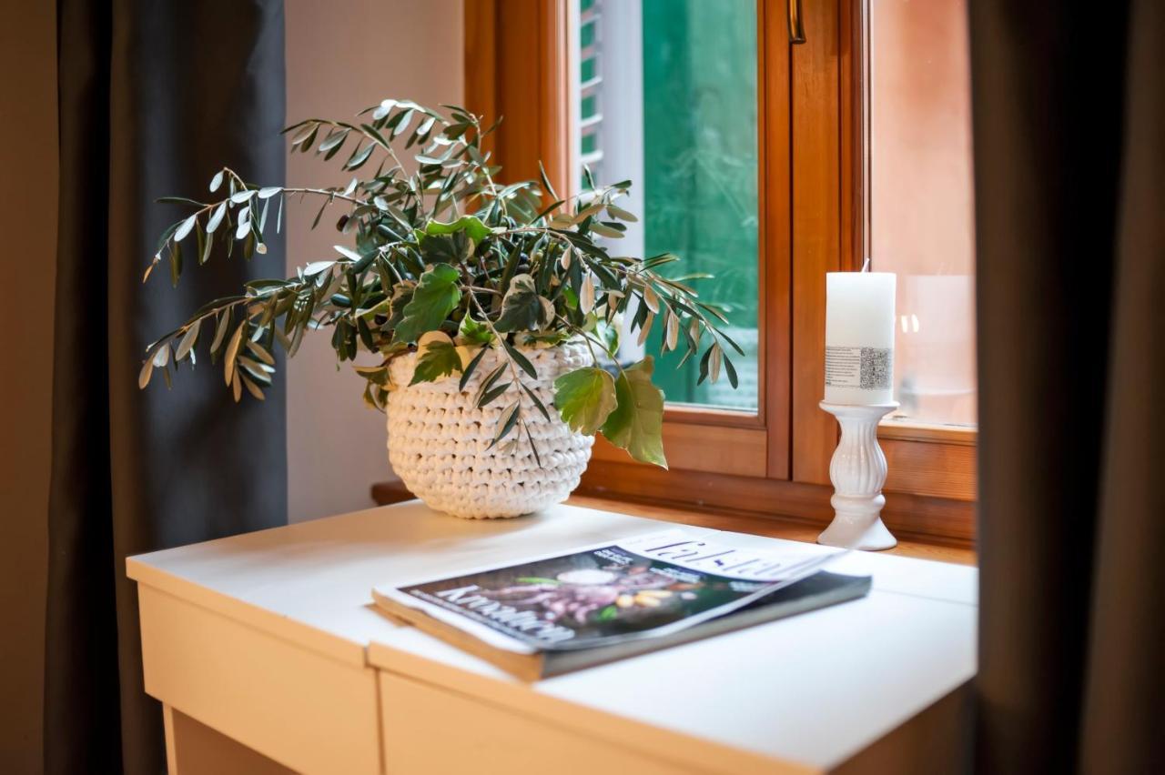 Noemi'S Rooms Ровинь Экстерьер фото