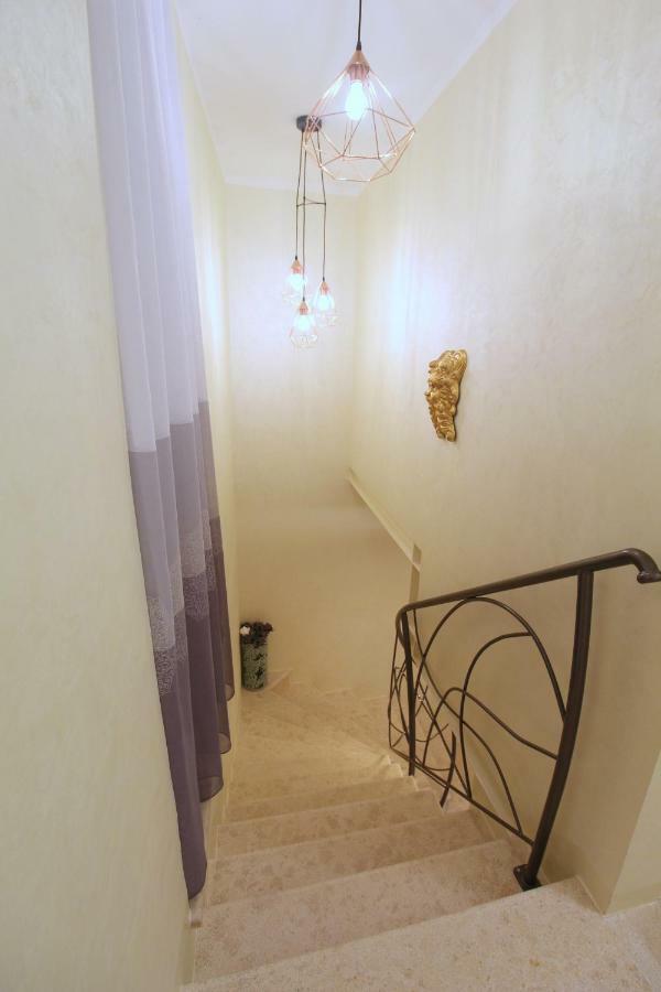 Noemi'S Rooms Ровинь Экстерьер фото