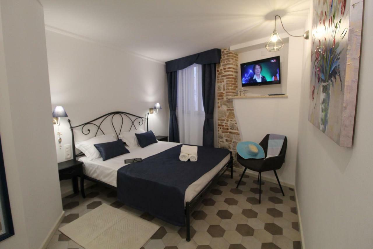Noemi'S Rooms Ровинь Экстерьер фото